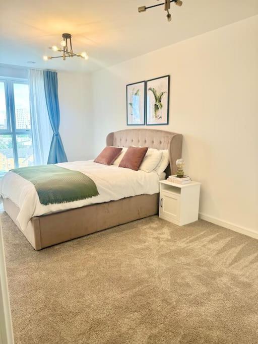 A Stylish Two Bedroom Modern Apartment With Parking Barking  Zewnętrze zdjęcie
